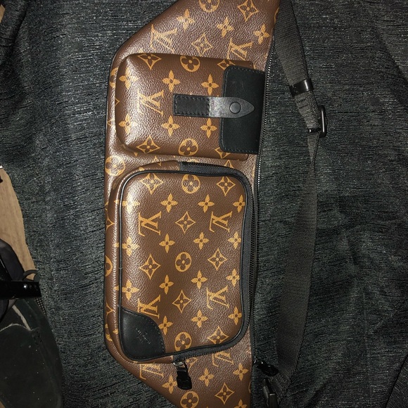 🌟REAL✨ Authentic Louis Vuitton Monogram Macassar Christopher Bumbag. - Picture 1 of 6
